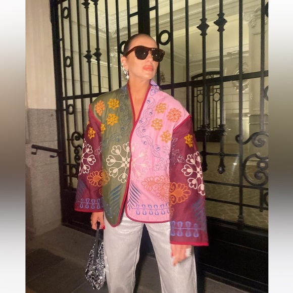 Zara Jackets & Blazers - ZARA NWT EMBROIDERED JACKET 🌸